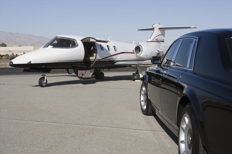 The perfect limo private jet transportation